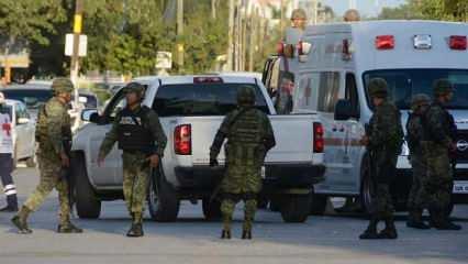 Meksika'da silahlı çatışma: 1'i polis, 9 ölü
