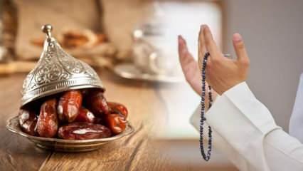 İftar sofrasında hangi dualar okunur? Peygamber Efendimiz (s.a.s)'in iftar sofrasında okuduğu dualar...