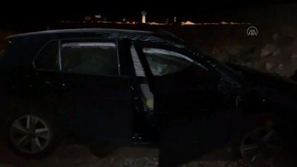 Antalya'da otomobil şarampole devrildi: 2 kişi yaralandı