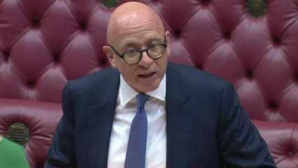 İngiltere'de Devlet Bakanı Wolfson, 'parti cezası'nın ardından istifa etti
