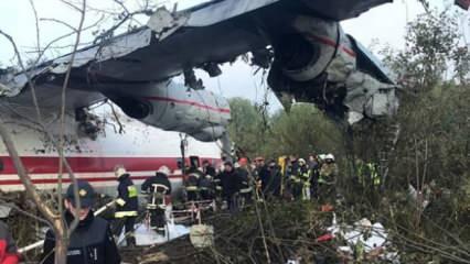 Kolombiya'da uçak düştü: 12 yaralı
