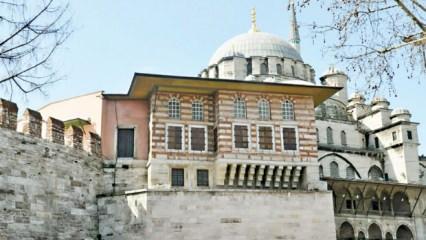 Yeni Cami ve külliyesini anlatan sergi Hünkar Kasrı'nda açıldı