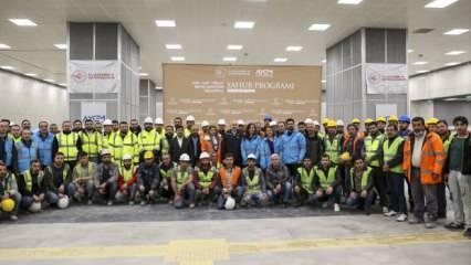 Bakan Karaismailoğlu, AKM-Gar-Kızılay Metro Şantiyesi işçileriyle sahurda bir araya geldi