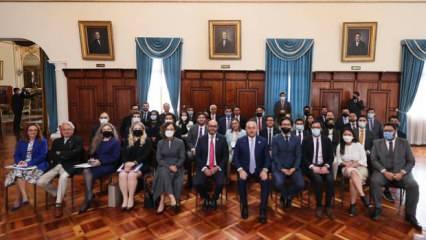 Bakan Çavuşoğlu, Ekvador'da genç diplomatlarla buluştu