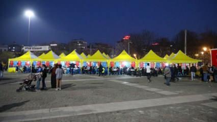Gaziantep'teki iftar çadırında 210 bin kişilik iftar yemeği ikram edildi