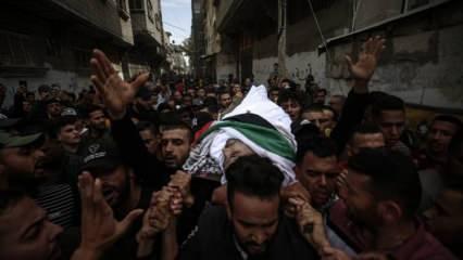 İsrail güçlerinin öldürdüğü Filistinli, Gazze'de toprağa verildi