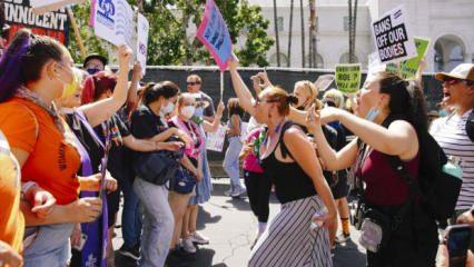 Los Angeles'ta 'kürtaj' kavgası: Birbirlerine girdiler