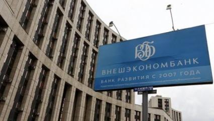 Rusya'dan ruble açıklaması: 54 müşterinin yarısı hesap açtı