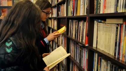 Türkiye'de gençler yılda ortalama 25 kitap okuyor