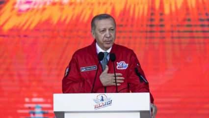 Cumhurbaşkanı Erdoğan okuduğu şiirle gönülleri fethetti