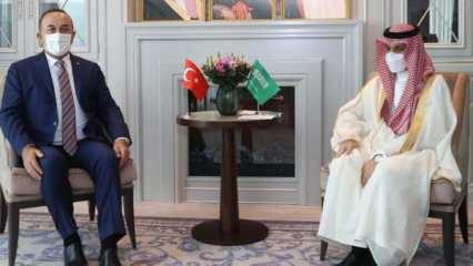 Dışişleri Bakanı Çavuşoğlu, Suudi Arabistanlı mevkidaşıyla telefonda görüştü