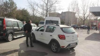 Erzincan’da çamur yağdı, araç sahipleri soluğu oto yıkamacılarda aldı