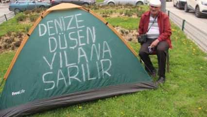 Erzurum’da banka önüne çadır kuran Zekeriya amca eylem nöbetinde