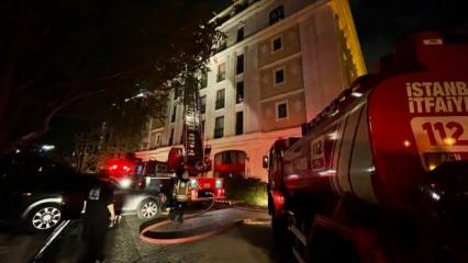  Fatih'te 4 katlı otelde çıkan yangın söndürüldü
