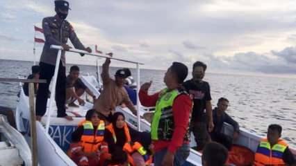 Endonezya'da tekne alabora oldu: 31 kişi kurtarıldı