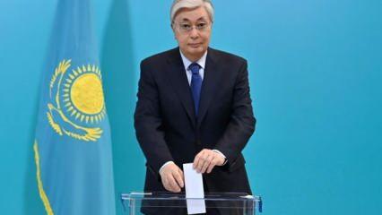 Kazakistan'da anayasa referandumuna katılım yüzde 68 oldu