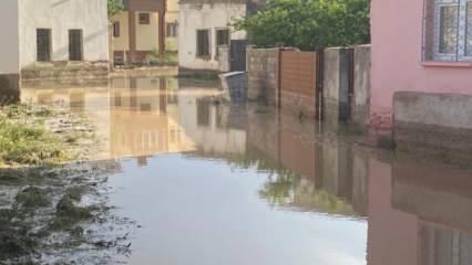 Nevşehir’de  ev ve iş yerleri sular altında kaldı