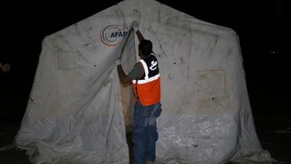 Sağanak sonrası mağdur olan aileye AFAD'tan çadır desteği   