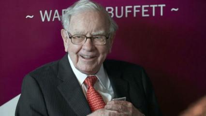 Efsane yatırımcı Buffett ile öğle yemeği için 19 milyon dolar ödeyecek