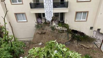 Bartın'da istinat duvarı çöktü: 3 bina boşaltıldı