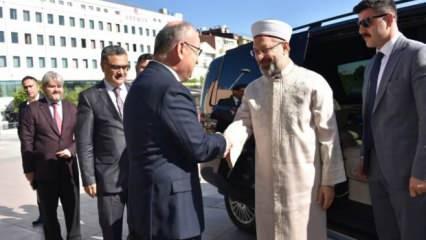 Diyanet İşleri Başkanı Erbaş, Manisa'da hafızlık icazet törenine katıldı
