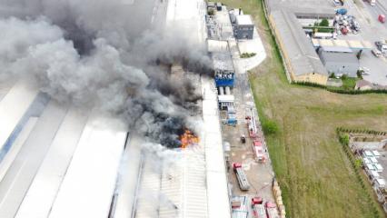 Kocaeli'de Kimya fabrikasında büyük yangın