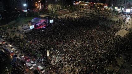 MaNga Bağcılar’da 80 bin kişiye konser verdi