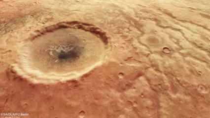 Mars'ta insan gözüne benzer krater bulundu