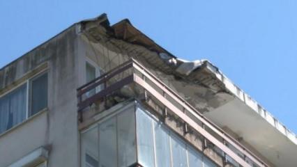 Kartal'da çatısında çökme oluşan apartman tahliye edildi