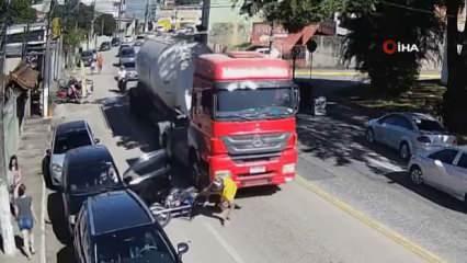 Brezilya’daki korkunç trafik kazası kamerada