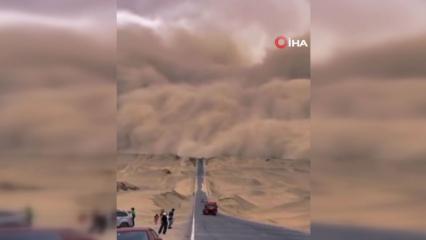 Çin'in Qinghai eyaletini kum fırtınası esir aldı