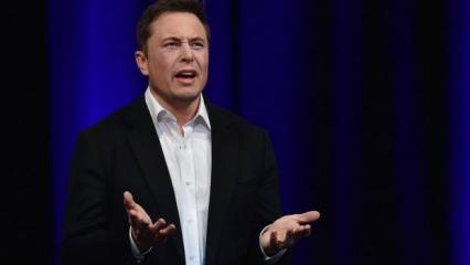 Elon Musk Twitter’ı "dolandırıcılıkla" suçladı