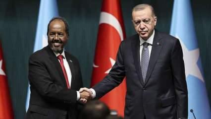 Başkan Erdoğan, Somali Cumhurbaşkanı Hasan Şeyh Mahmud ile telefonda görüştü