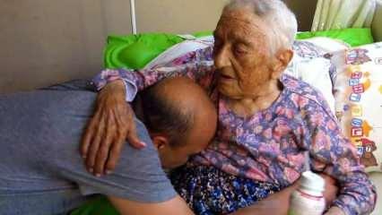 Denizli’de fedakar evlat ömrünü 90 yaşındaki annesine adadı