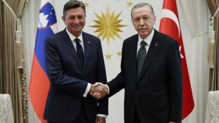  Erdoğan, Slovenya Cumhurbaşkanı Pahor'u karşıladı