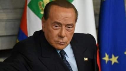 İtalya'da eski başbakan Berlusconi seçimlerde aday olmayı düşünüyor