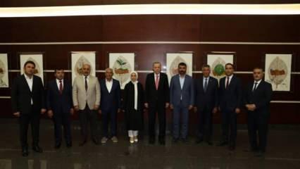 Malatya heyetinden Cumhurbaşkanı Erdoğan’a ziyaret