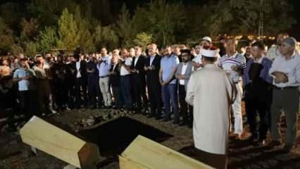 Bakan Soylu, Derik'teki kazada hayatını kaybedenlerin cenaze törenine katıldı