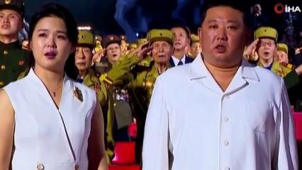 Kim Jong-un ve eşi gözyaşlarını tutamadı