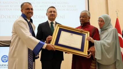 Malezya Kralı Sultan Abdullah Şah'a "Fahri doktora"... "İslam ümmetinin ilk adımı olsun"