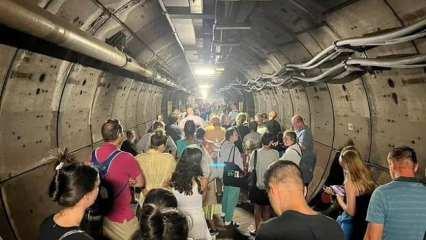Tren arızalanınca Manş Tüneli'nde saatlerce mahsur kaldılar