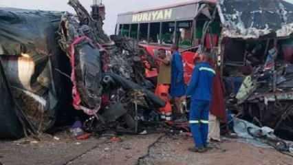 Tanzanya'da otobüs kamyonla çarpıştı: 5 ölü, 54 yaralı