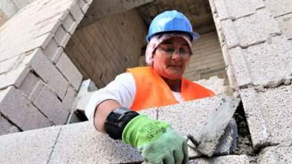 4 çocuk annesi inşaat ustası! Milyonluk villaların duvarlarını kadın titizliğiyle örüyor