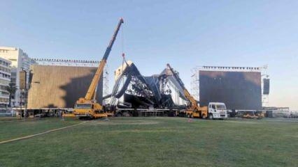 İzmir'de Tarkan konseri öncesi sahne yıkıldı! Dehşetin boyunu ortaya çıktı