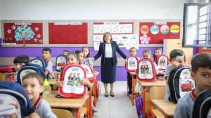 Eğitim şehri Gaziantep'in ilk ders zili heyecanına Başkan Fatma Şahin ortak oldu