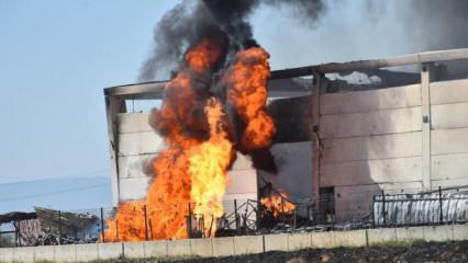 İzmir'de, kozmetik fabrikasında yangın
