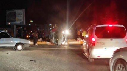 Şanlıurfa'da iki otomobil çarpıştı: 9 yaralı