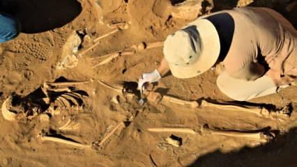 Anemurium antik kentinde heyecanlandıran keşif: Biri bebek 4 insan iskeleti bulundu