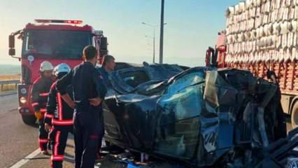 Malatya'da feci kaza! Hafif ticari araç karşı yöndeki kamyonla çarpıştı: 2 ölü