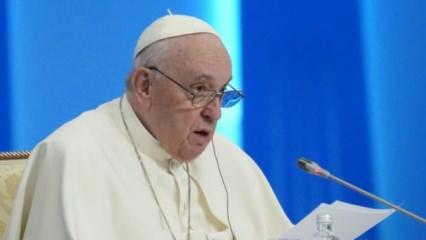 Papa'dan Rusya'ya şiddeti durdurun çağrısı